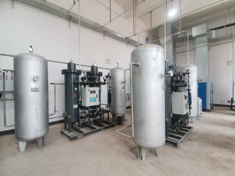 某制藥廠無油機制氮機項目